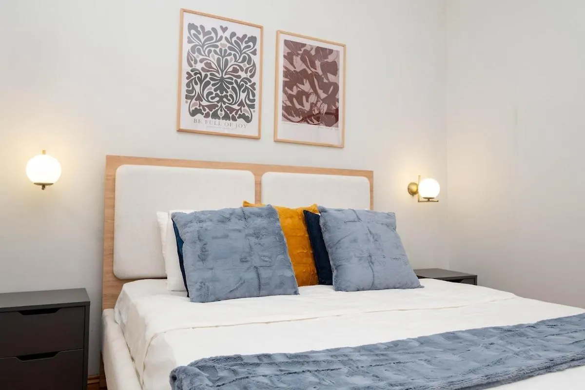 Bosphorus View With 3 Bedrooms イスタンブール 0*,