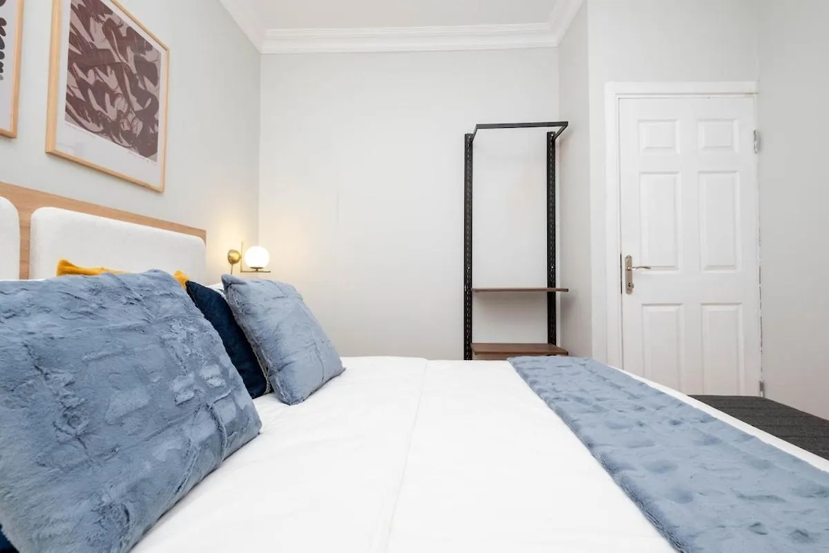 Bosphorus View With 3 Bedrooms Istanbul Turkey
