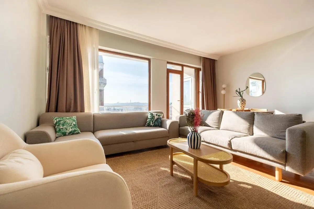 アパート Bosphorus View With 3 Bedrooms イスタンブール